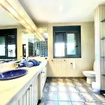 別荘 Anais Luxury By Interhome アデヘ